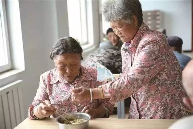 居家养老老年人心理探析，需求与关怀的重要性
