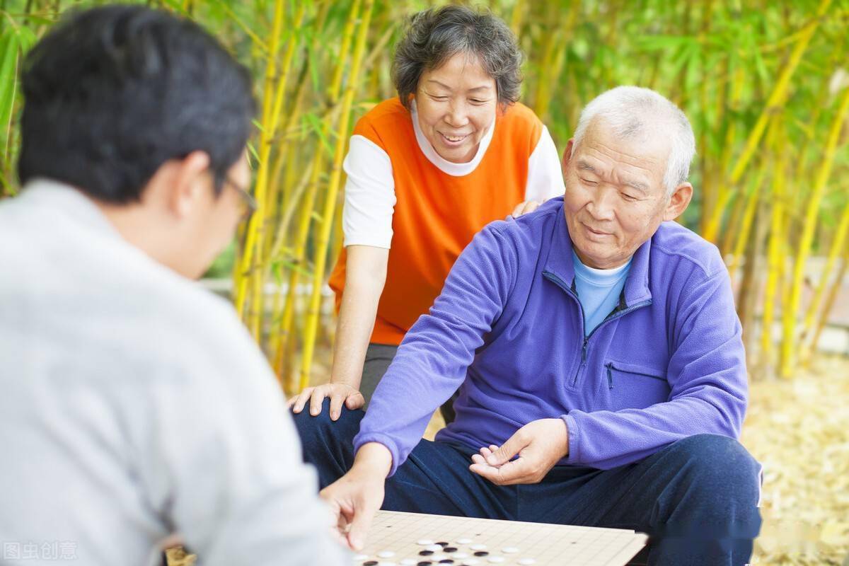 七八十岁老年人养老，挑战与策略