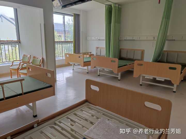 如何挑选适合老年人的养老院，全面指南