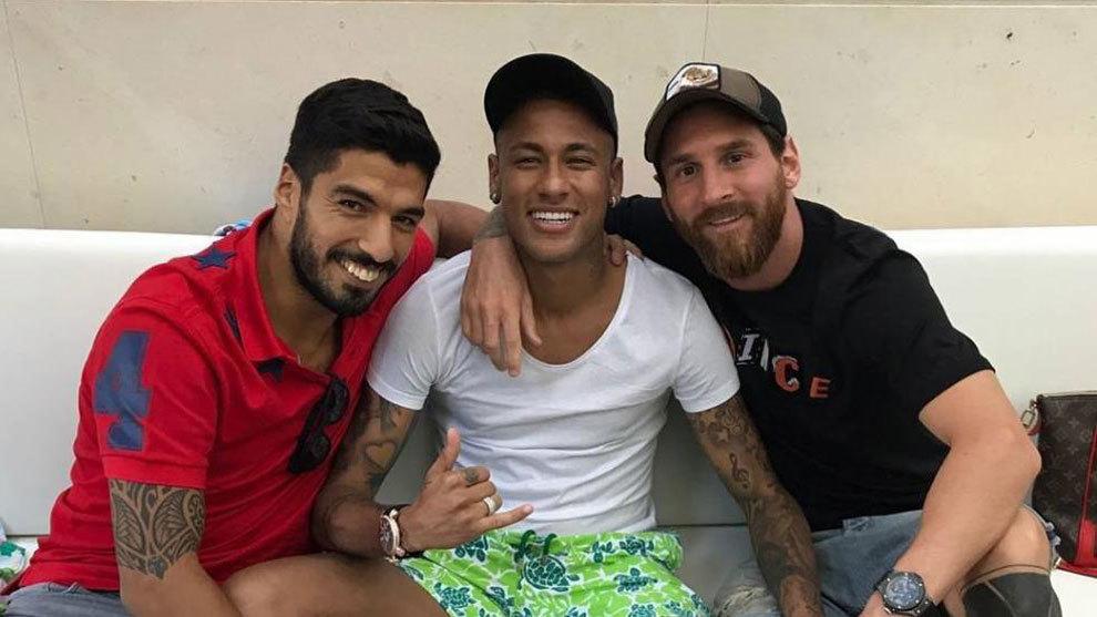 WhatsApp网页版群聊互动与文件传递便捷性探讨