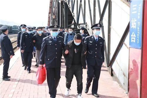 解码提现审核慢之谜，透视平台背后的多重逻辑