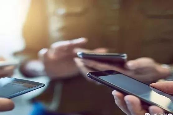 WhatsApp网页版，个人与团队高效沟通的智能纽带